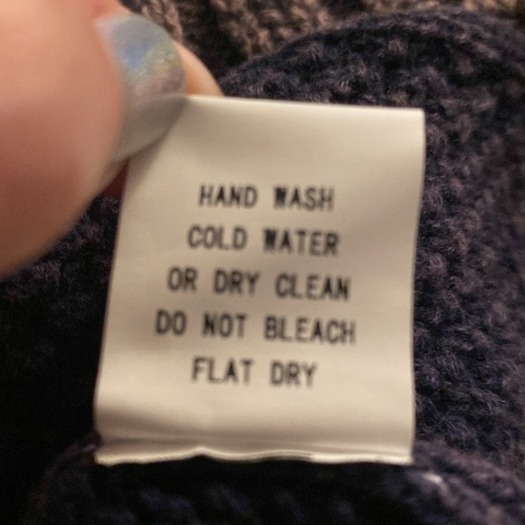 Akaiv Mineral Wash Cable Knit Cropped Sweater - Picture 14 of 14